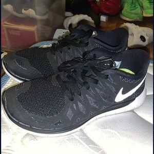 Nike free run shoes